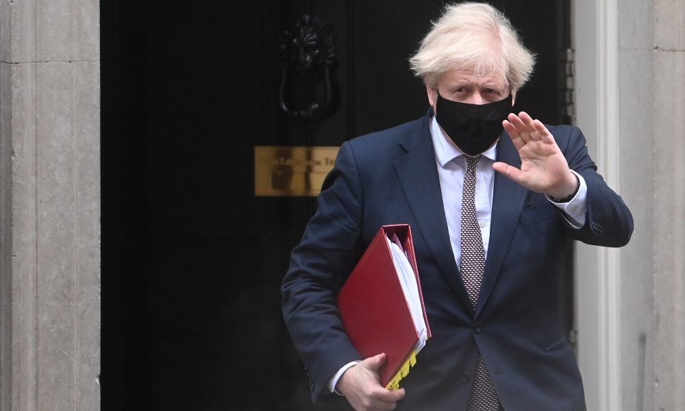 Covid: Johnson, ospedali a rischio saturazione in Gb