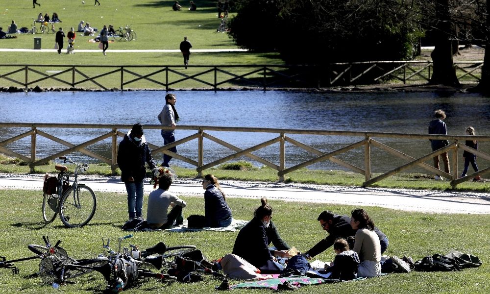 Covid: Milano sceglie il picnic e anticipa Pasquetta