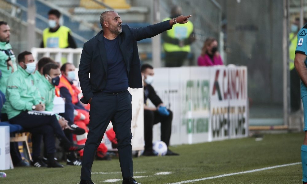 Covid: Parma, due giocatori tornano di nuovo positivi