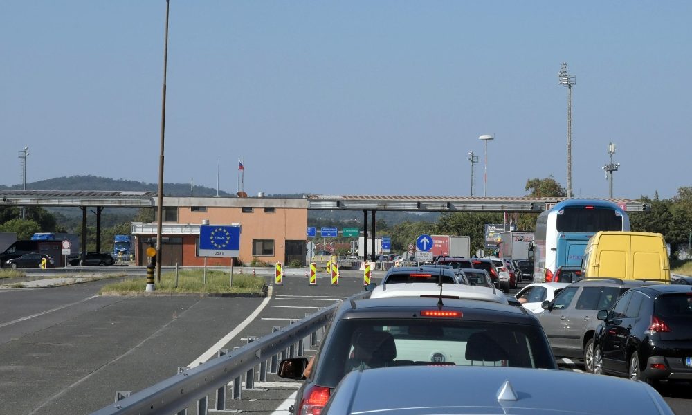Covid: Slovenia, rimosso obbligo test per transfrontalieri