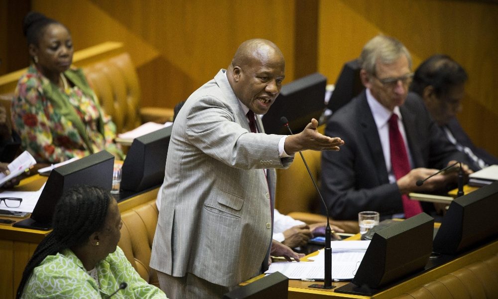 Covid: Sudafrica, braccio destro Ramaphosa muore a 62 anni