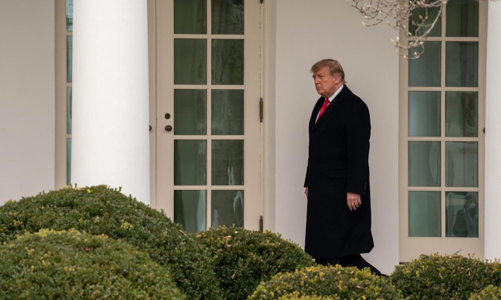 Covid: Usa, Trump proroga restrizioni a immigrazione legale