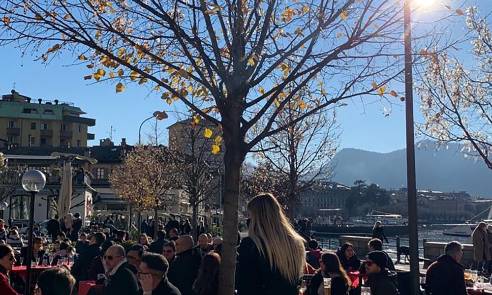 Covid: a Como lungolago affollato ma non tutti riaprono