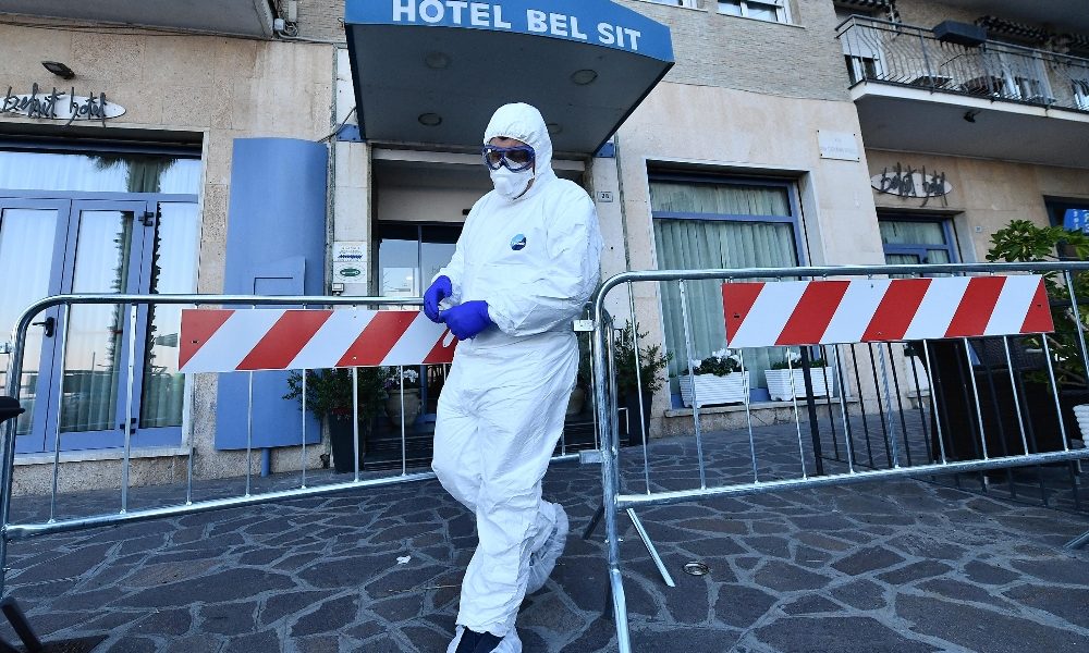 Covid: aiutò anziani in quarantena in hotel Alassio,premiato
