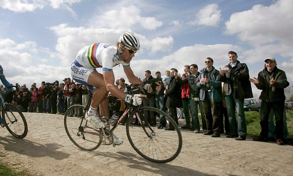 Covid: annullata la Parigi-Roubaix