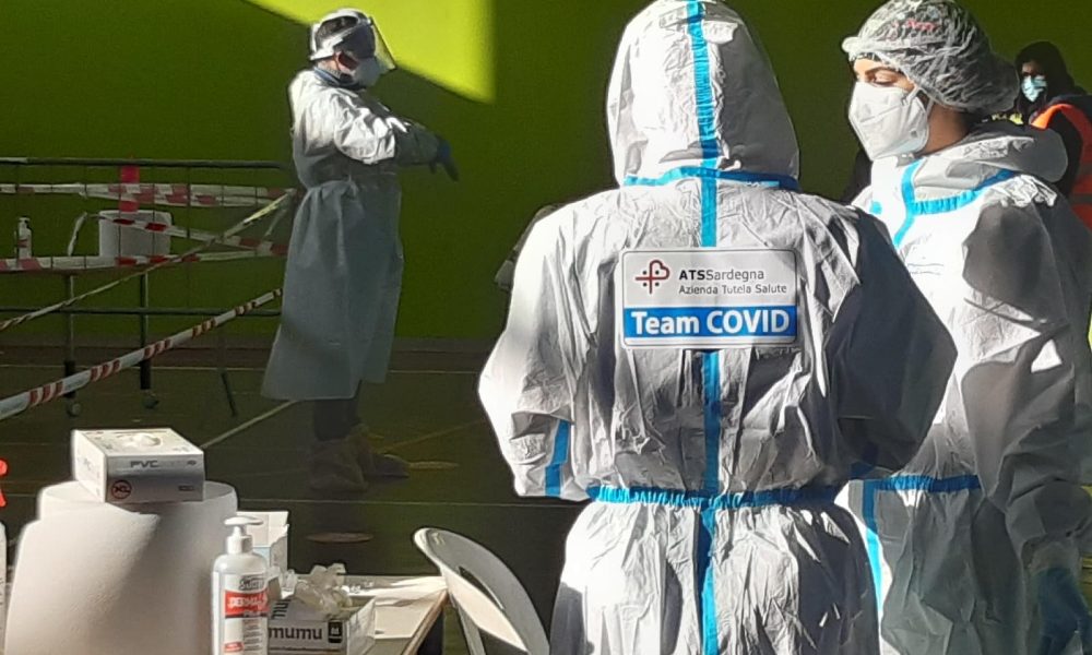 Covid: aumentano pazienti in terapia intensiva, 448 vittime