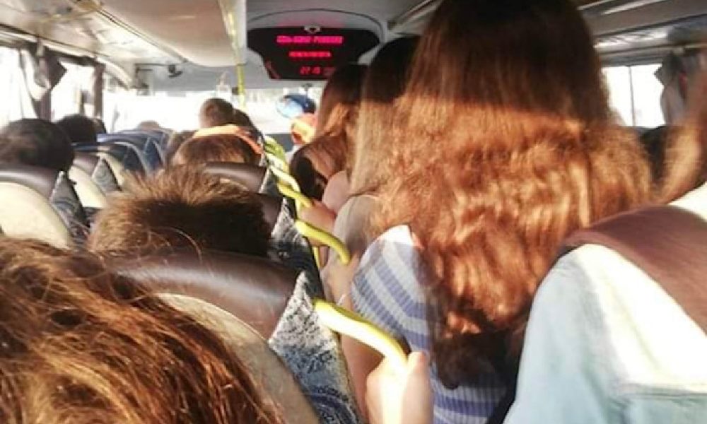 Covid: bus a rischio per calca, sciopero in scuole Cagliari