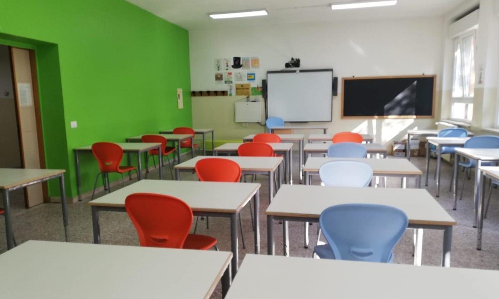 Covid: chiuse tutte le scuole a Catanzaro fino al 28