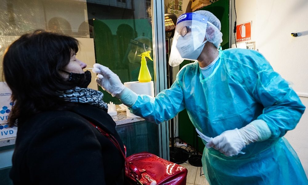 Covid: contagi in calo in Sardegna, 248 nuovi casi e 7 morti