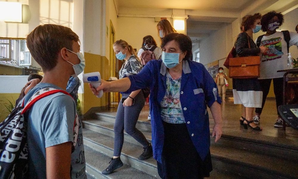 Covid: maestra no-mask Treviso, ministero la licenzia