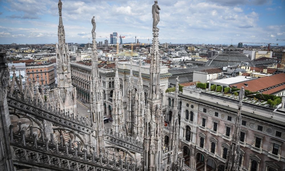 Covid: ordine medici Milano, lockdown immediato per città