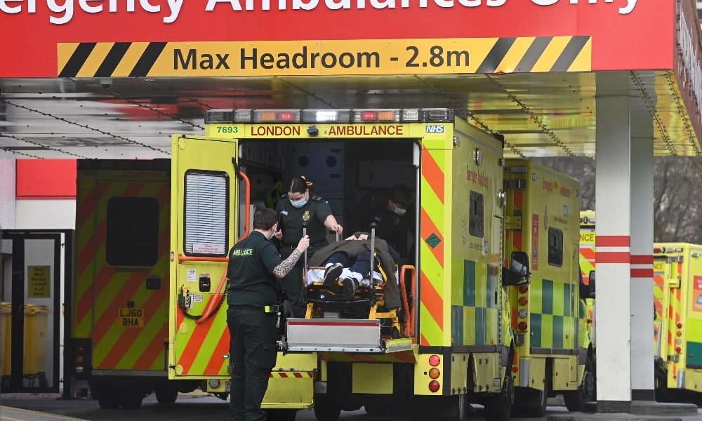 Covid: ospedali Londra a rischio deficit di posti letto