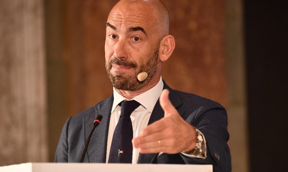 Covid: prof Bassetti, Genoa può essere Waterloo tamponi