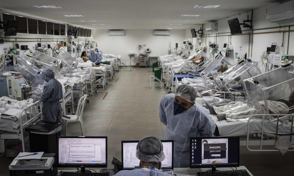 Covid: record morti in Brasile, 2.286 in 24 ore