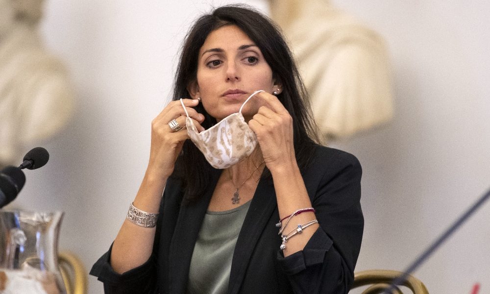 Covid: risultato tampone Raggi negativo