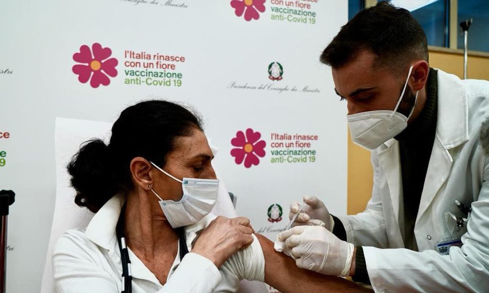 Covid: seconda consegna vaccini in Puglia tra 30 e 31/12