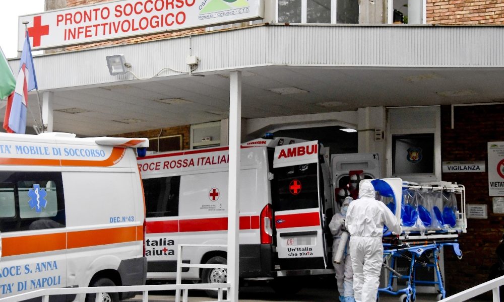 Covid: un morto al Cotugno, “soccorsi sono stati immediati”