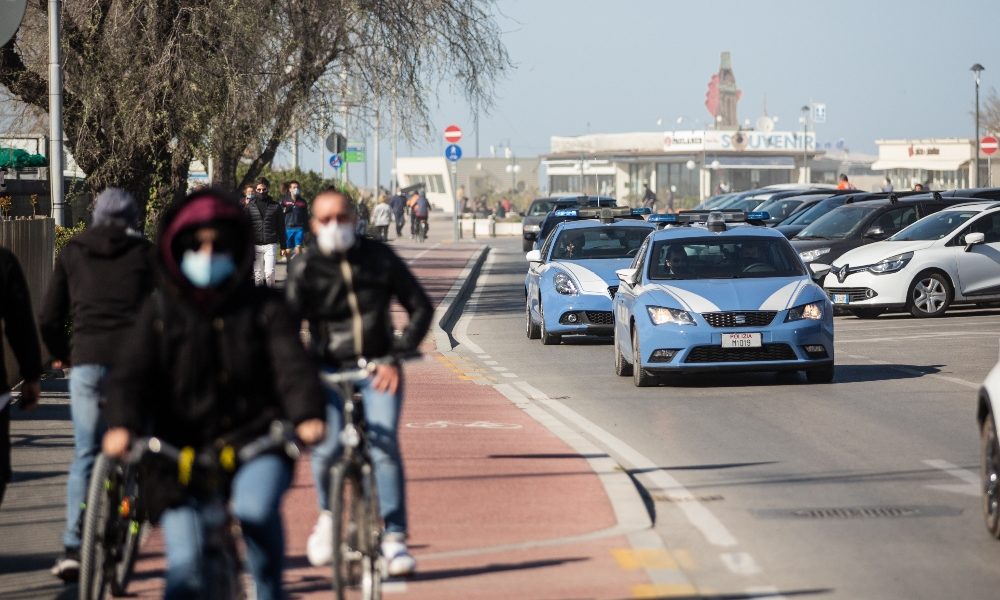 Covid: weekend Pasqua, 325mila controllati ,8.314 sanzionati