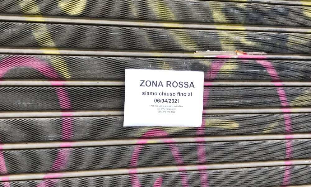 Covid: zona rossa ‘spegne’ Torino, poche persone per strade