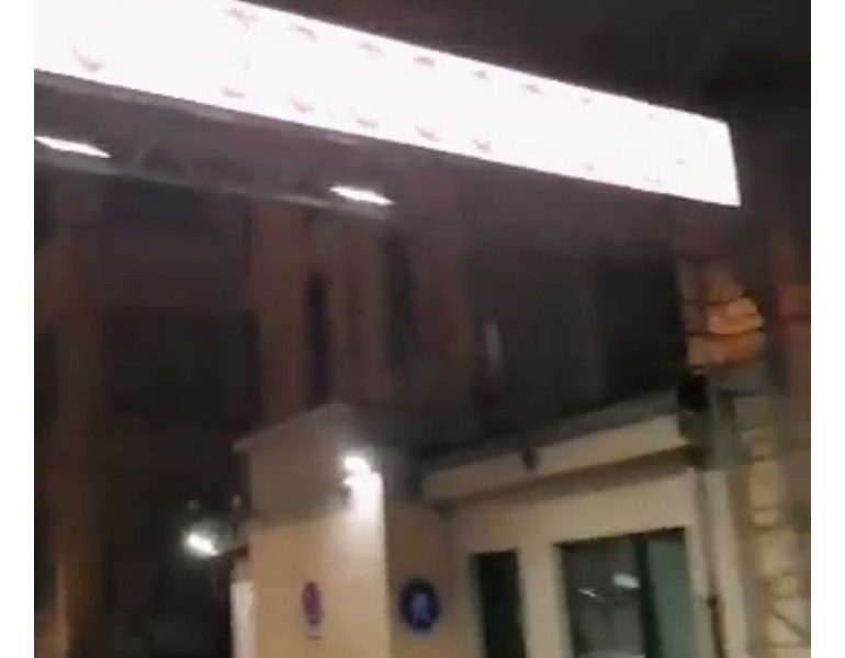 Covid:blitz negazionisti in ospedali Torino, polemica su web