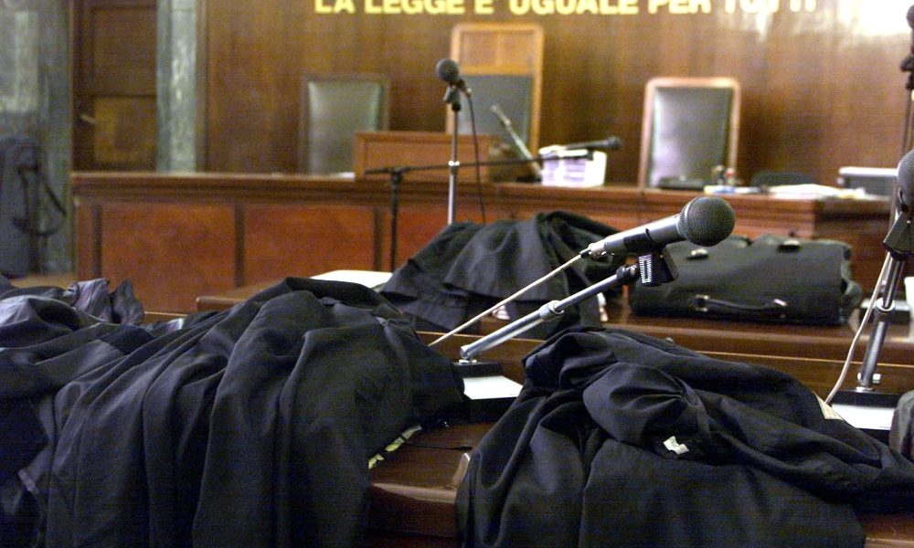 Criminalità: gup Roma, a processo 26 affiliati clan Senese