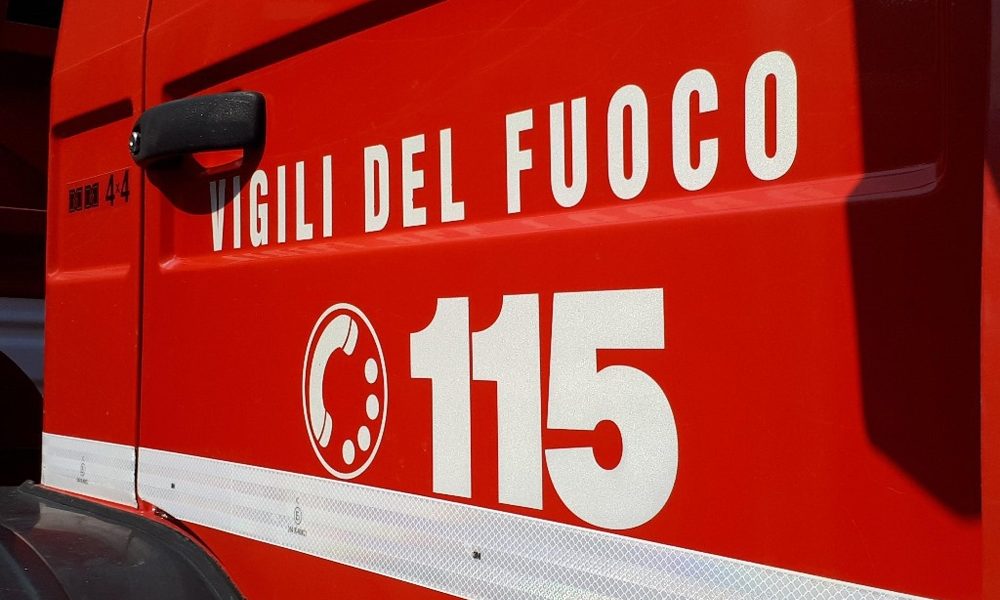 Crolla costone di roccia ad Amantea, coinvolte abitazioni