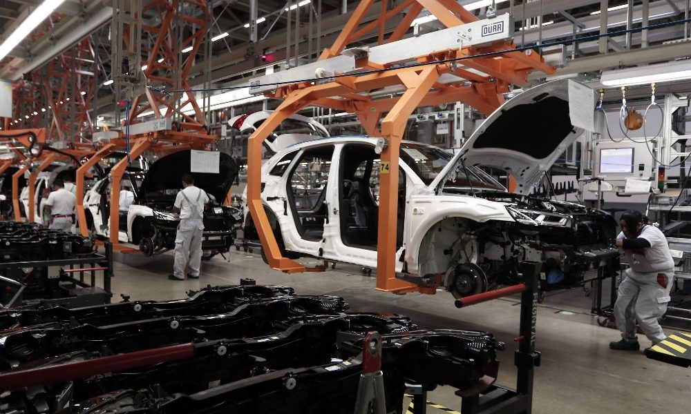 Crolla mercato auto Italia, -85% marzo
