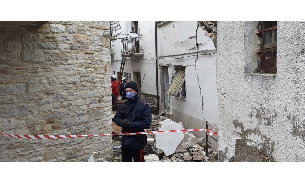 Crollo palazzine a Alberona,morta 80enne