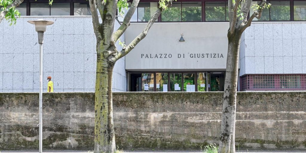 In casa ordigni esplosivi e colpi da mortaio. Un 39enne di Cermenate davanti al giudice