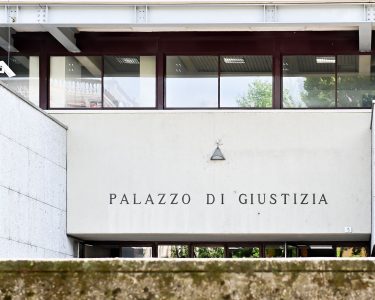 Lungolago, trascorsa la prima notte di chiusura