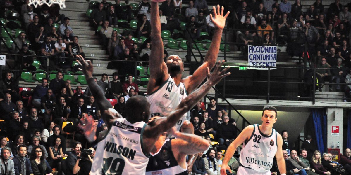 Cantù verso Bologna: «Possiamo solo migliorare».  Wilson suona la carica alla vigilia del match contro la Virtus
