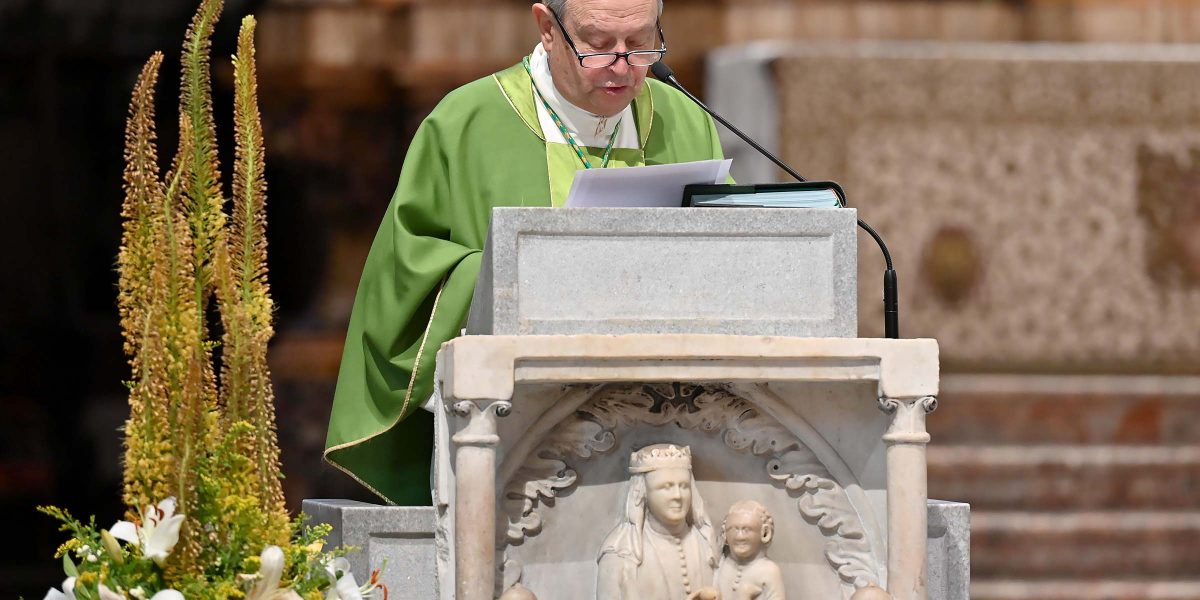 Il vescovo di Como invita alla speranza e alla solidarietà
