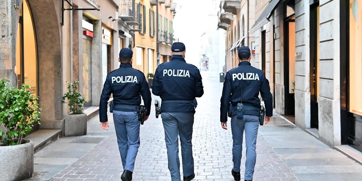 Como e la Lombardia in zona rossa da lunedì. Cosa si può fare