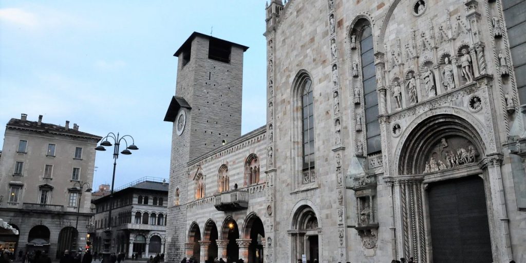 Lavori al Broletto e allo Spazio Natta