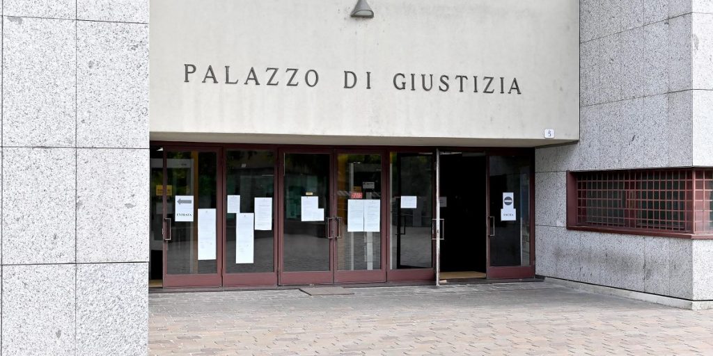 Anziani morti per Covid, ispezioni dei carabinieri in 18 strutture comasche