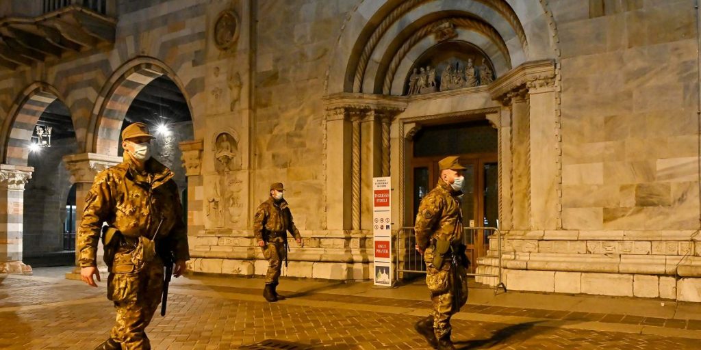 «Lombardia arancione tra una settimana». Fermi convinto, Pd e Cinquestelle frenano