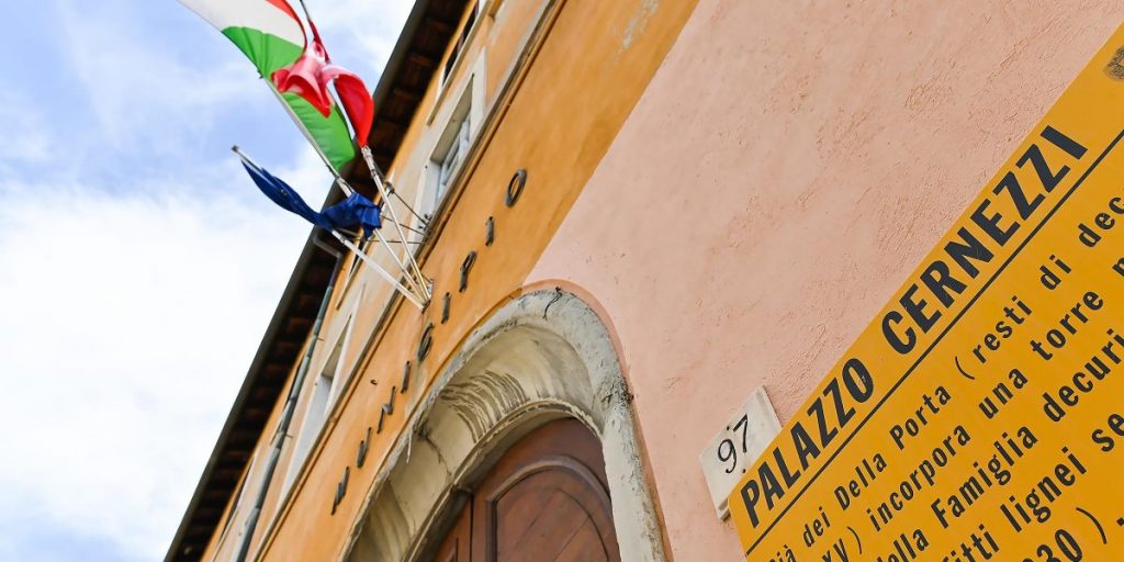 Riaperti i servizi igienici in via Vittorio Emanuele