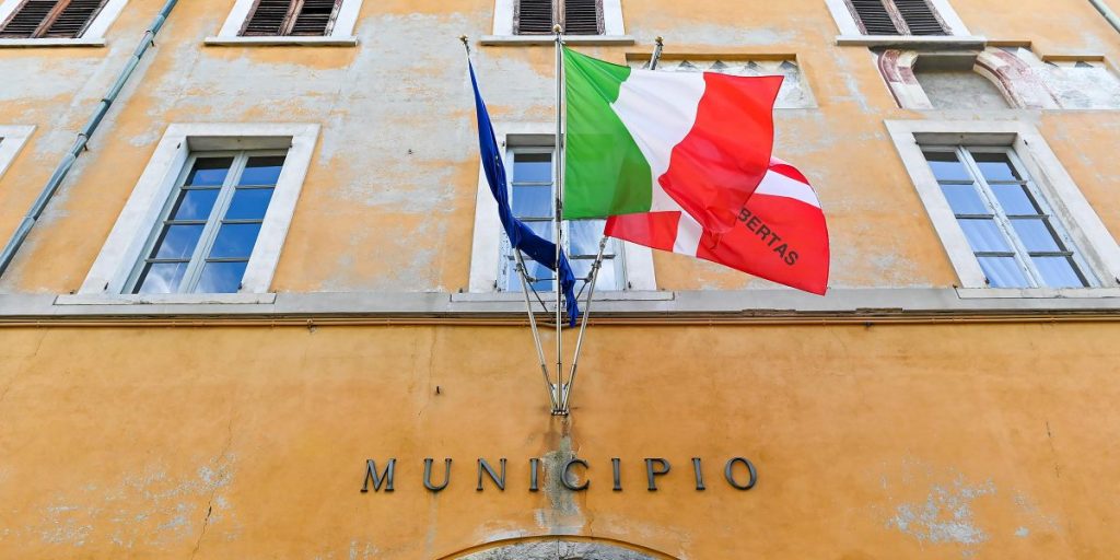 Palazzo Cernezzi, tutti gli avvicendamenti nell’esecutivo