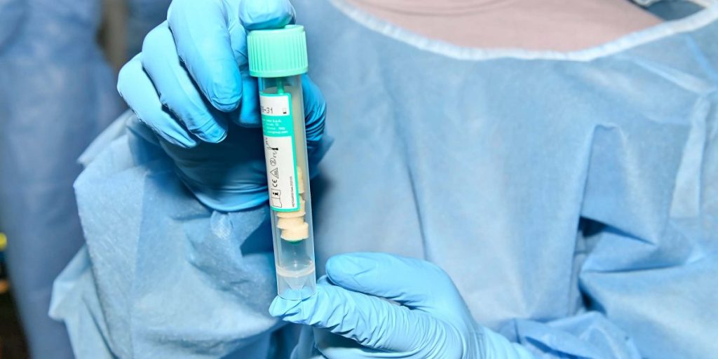 Como, al via ieri i test salivari nelle scuole