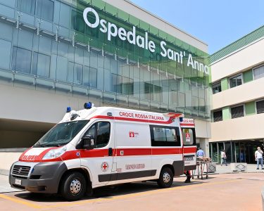 Ciclisti feriti ad Argegno e a Veleso. Si alza in volo l’elicottero del 118
