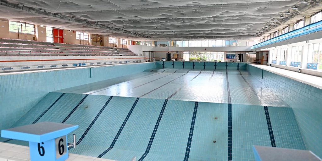 Muggiò, il Comune rimette l’acqua in piscina