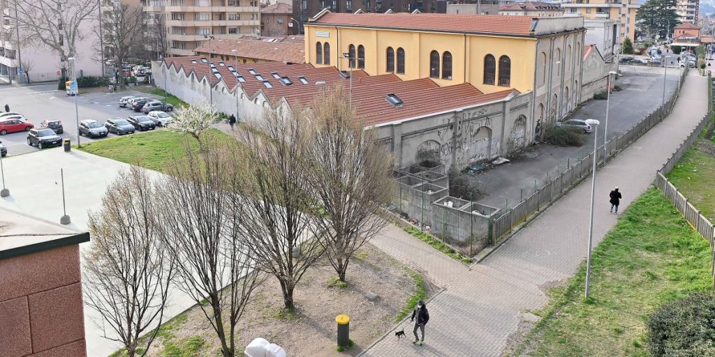 Ippocastano, il degrado è un caso politico