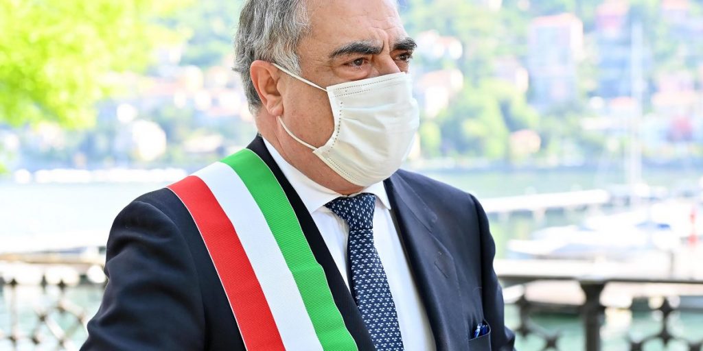 Il sindaco di Como Mario Landriscina: «Parchi e cimiteri aperti, con buon senso»