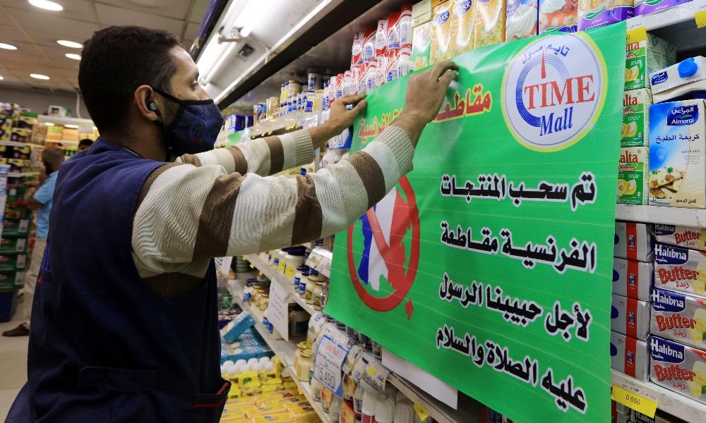 Da Qatar a Kuwait e Giordania, corsa a boicottare la Francia