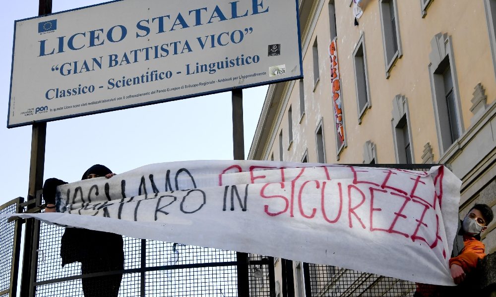 Da lunedì tutti in aula gli 8,3mln studenti italiani
