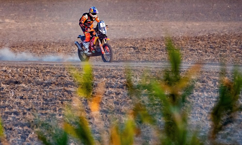Dakar: Price vince 1/a tappa in moto, a Sainz quella in auto