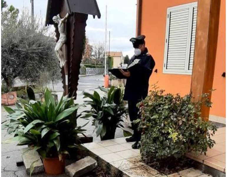 Danneggia crocifisso a Rimini, denunciato