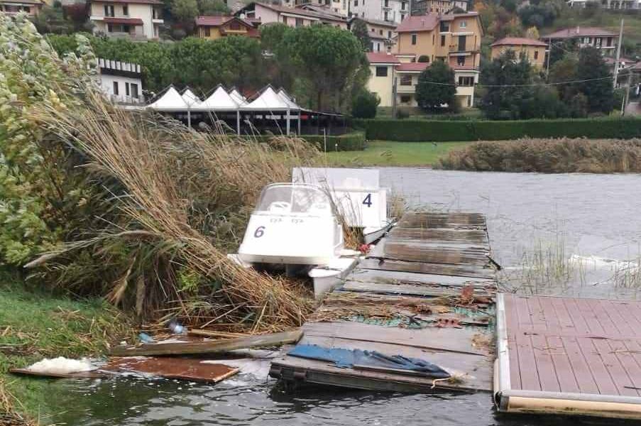 Bufera sul Lago di Pusiano, danni al Centro Remiero. Sabato tutti al lavoro per il ripristino