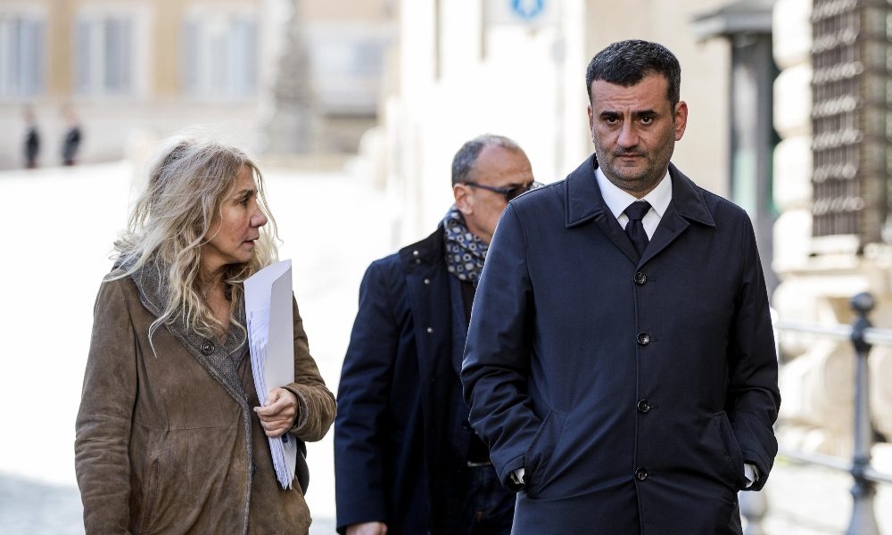 Decaro, giù capienza Tpl ma ora torni smart working