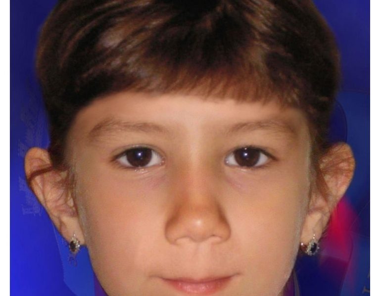 Denise: compie 20 anni, gli auguri del Comune di Mazara